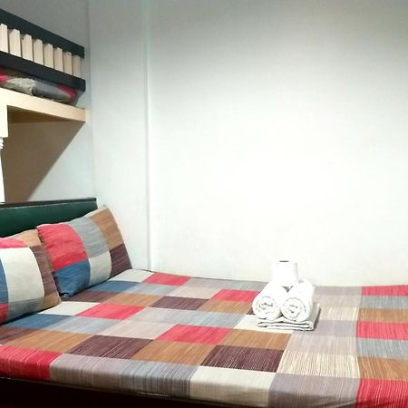 Park Vil-La Apartelle Quezon City Exteriör bild