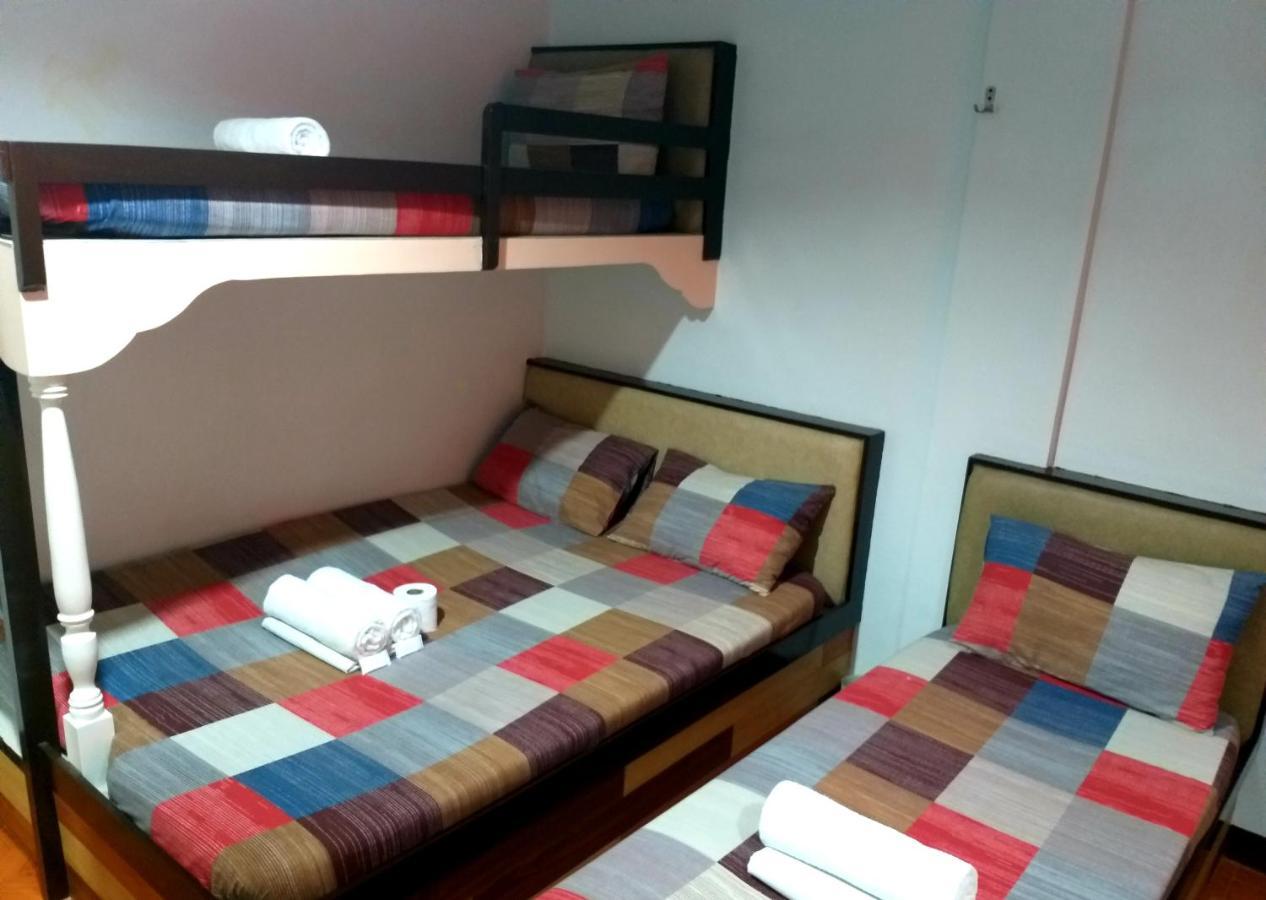 Park Vil-La Apartelle Quezon City Exteriör bild